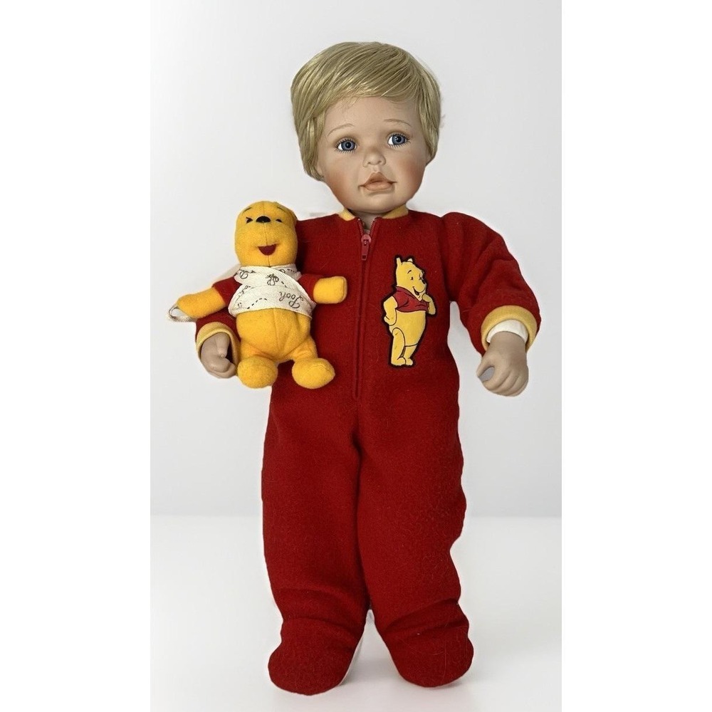 Winnie The Pooh Ashton Drake Cindy McClure Baby Doll w Plush Bear Disney EUC 15"